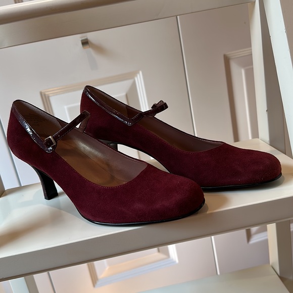 Enzo Angiolini - Mary Jane Style Heels - Barely worn - Picture 3 of 9